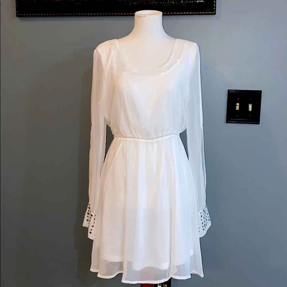 Very J ivory chiffon dress size medium NWT